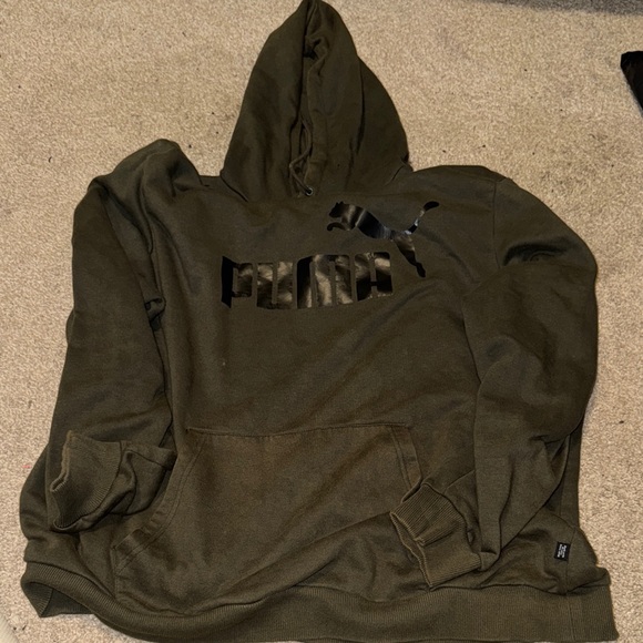 PUMA Men's Dark Green Hoodie - Picture 1 of 2
